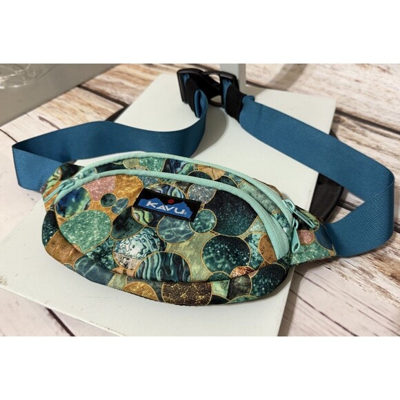 KAVU Spectator Fanny Pack Bag Double Zip Pocket-NEW Without Tags - Picture 1 of 10
